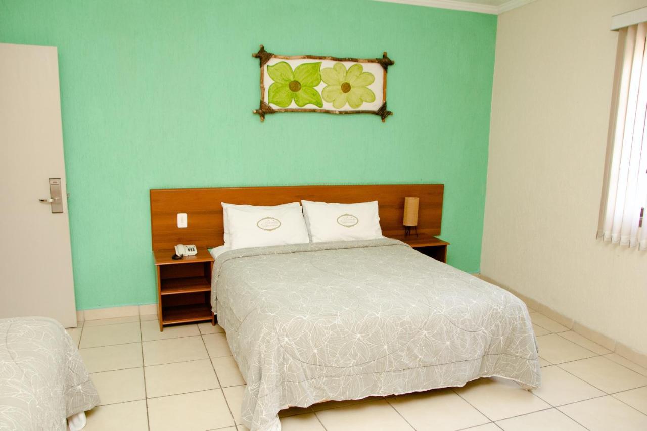 סאו פאולו Hotel Valparaiso - Metro Paraiso E 800M Da Av Paulista מראה חיצוני תמונה