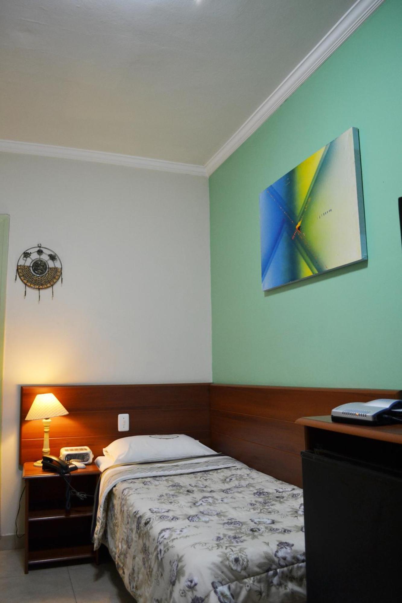 סאו פאולו Hotel Valparaiso - Metro Paraiso E 800M Da Av Paulista חדר תמונה