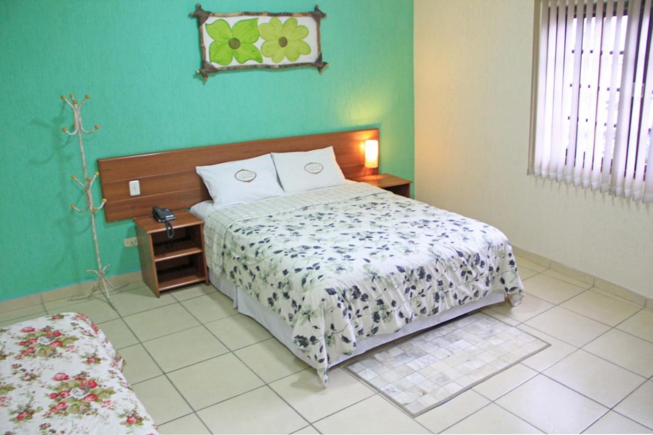 סאו פאולו Hotel Valparaiso - Metro Paraiso E 800M Da Av Paulista מראה חיצוני תמונה